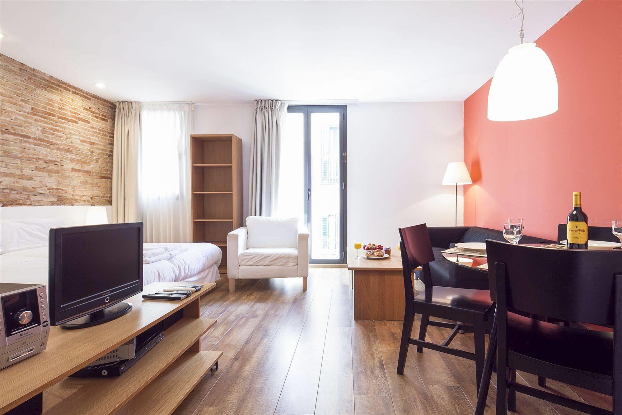 Inside Barcelona Apartments Sants Exteriér fotografie