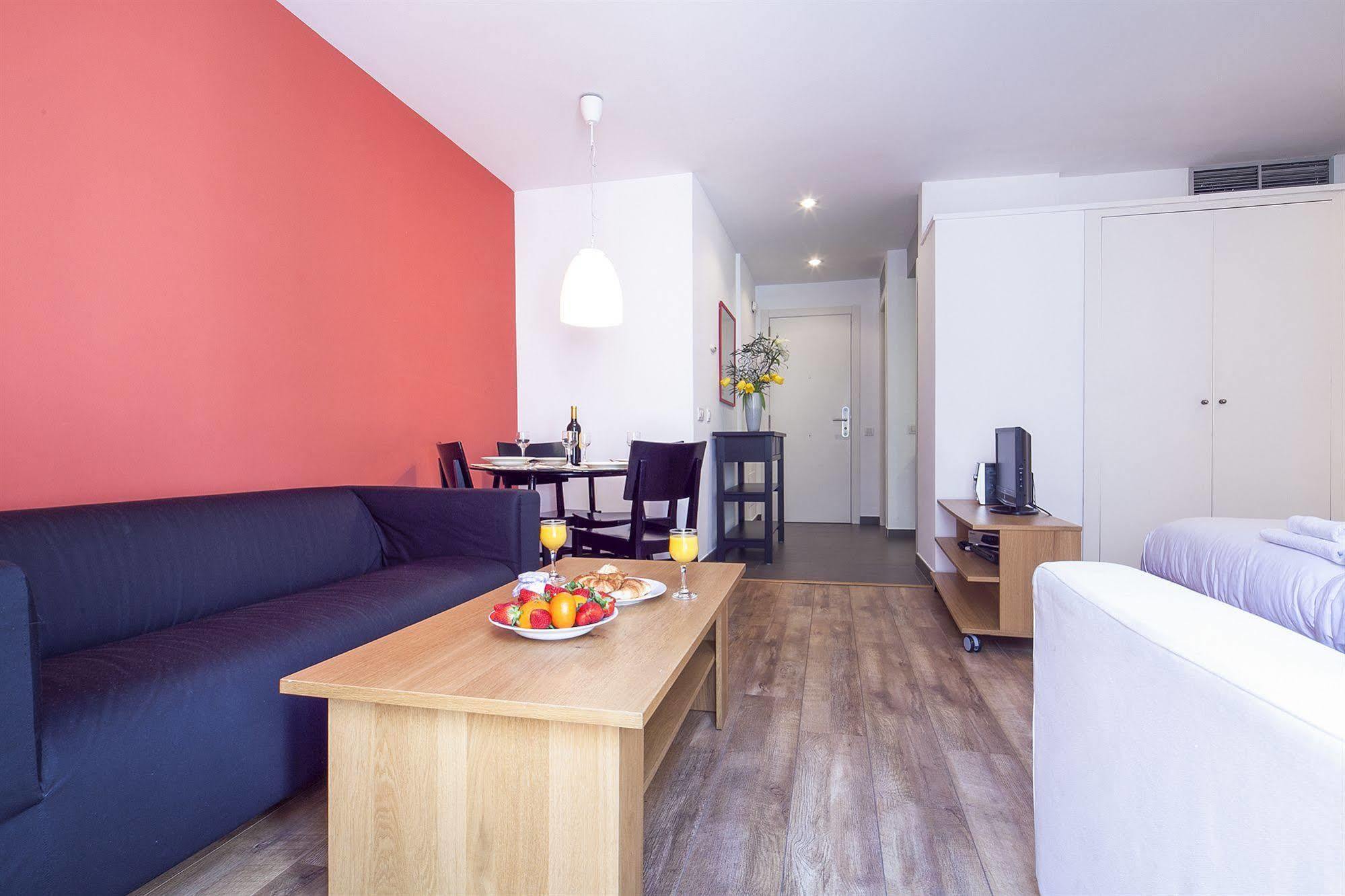 Inside Barcelona Apartments Sants Exteriér fotografie